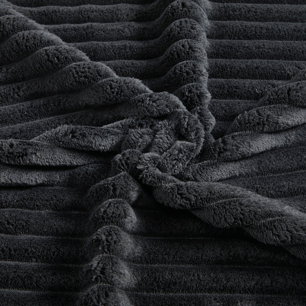 Little Hawaii- Black Beauty